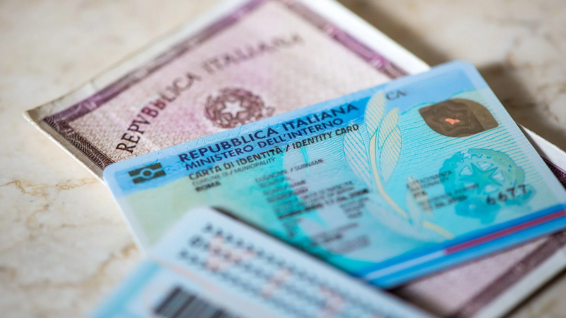 Carte d'identit� cartacee non ancora scadute mantengano la propria validit� fino alla naturale scadenza